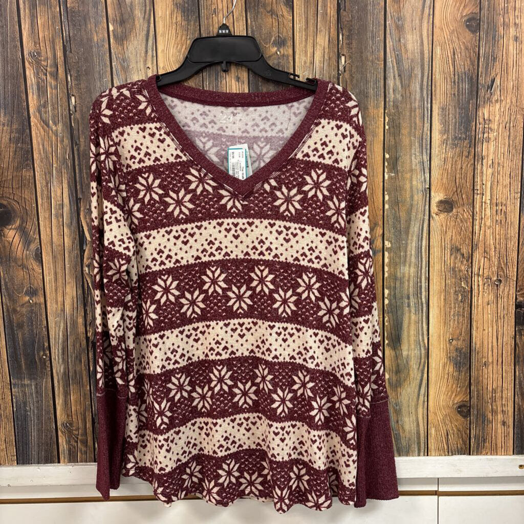 Maurices Soft Red Star Sweater, NWT Women's L
