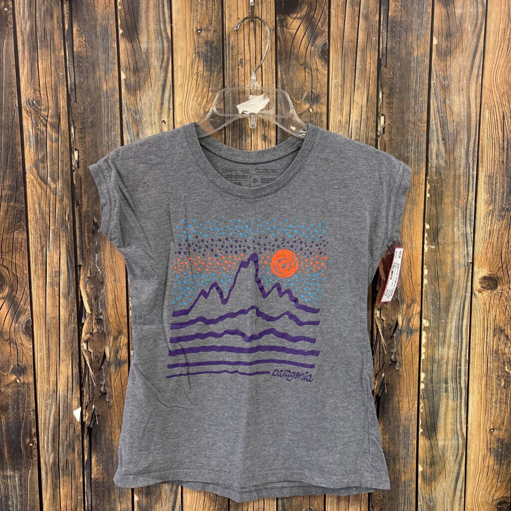 Patagonia Grey Tee, Girls 10/12