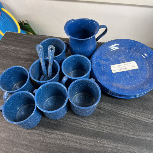 17 Piece Enamel Cookware - NO SHIP