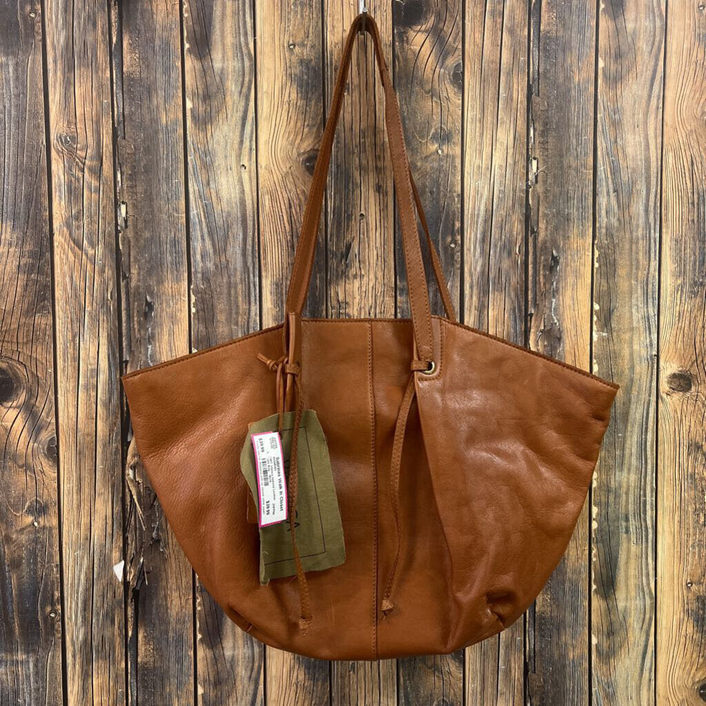 NWT Vilenca Holland Leather Tote Bag - 18x14