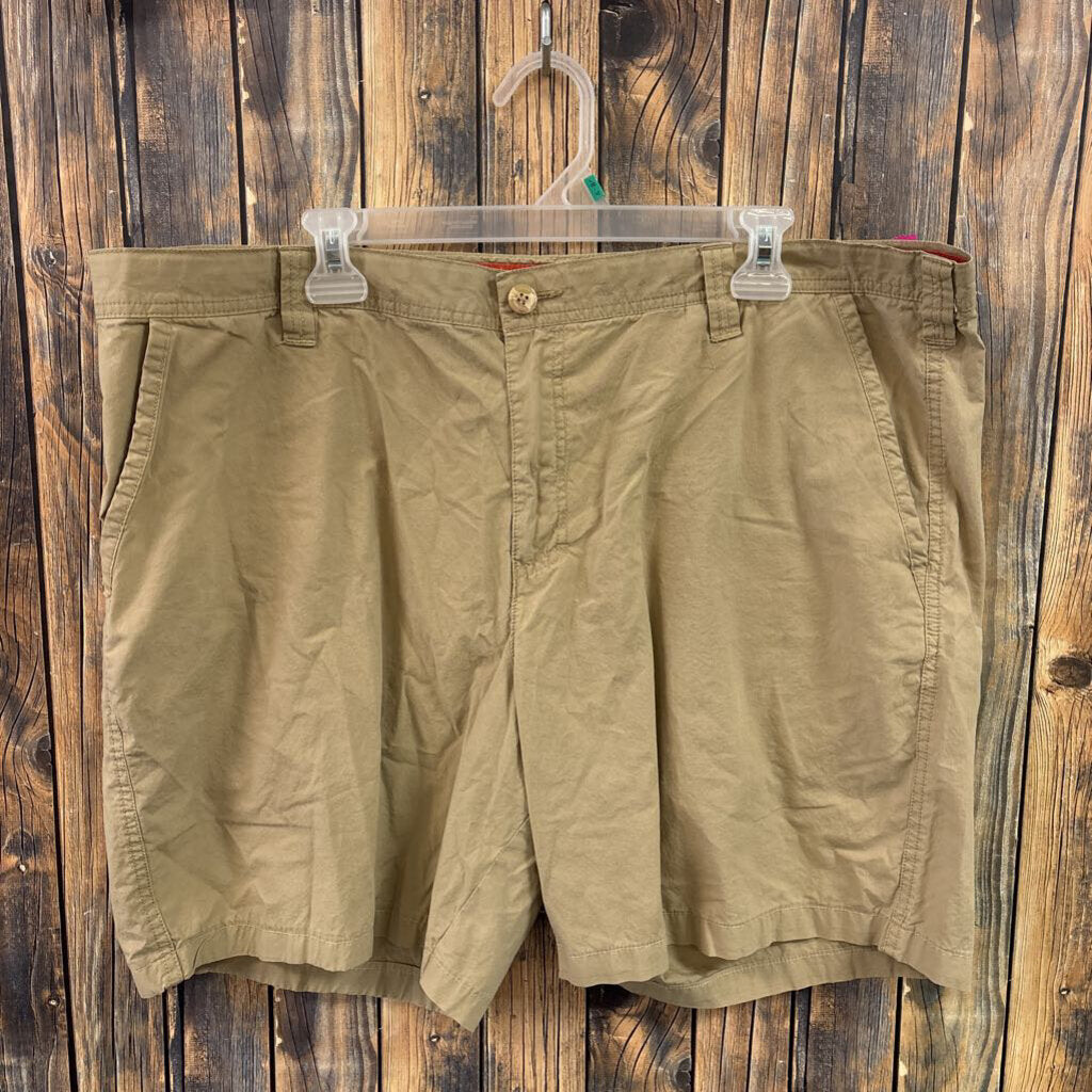 Columbia Tan Shorts, Mens 42