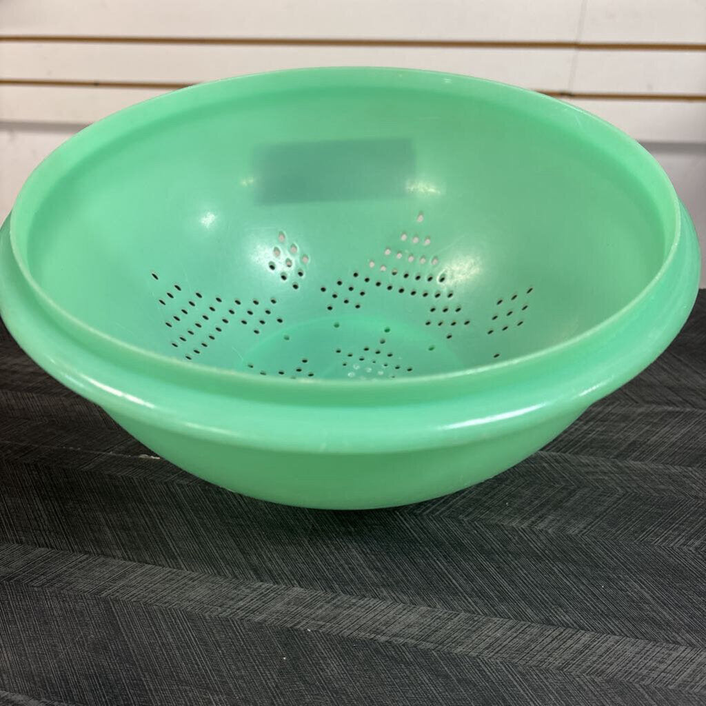 Tupperware Vintage Strainer