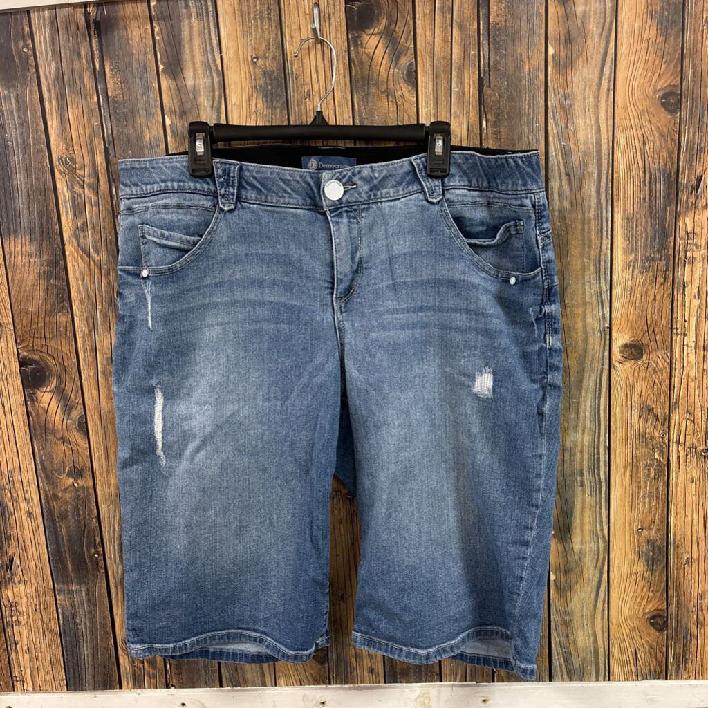 Democracy Distressed Bermuda Shorts, Womens 20