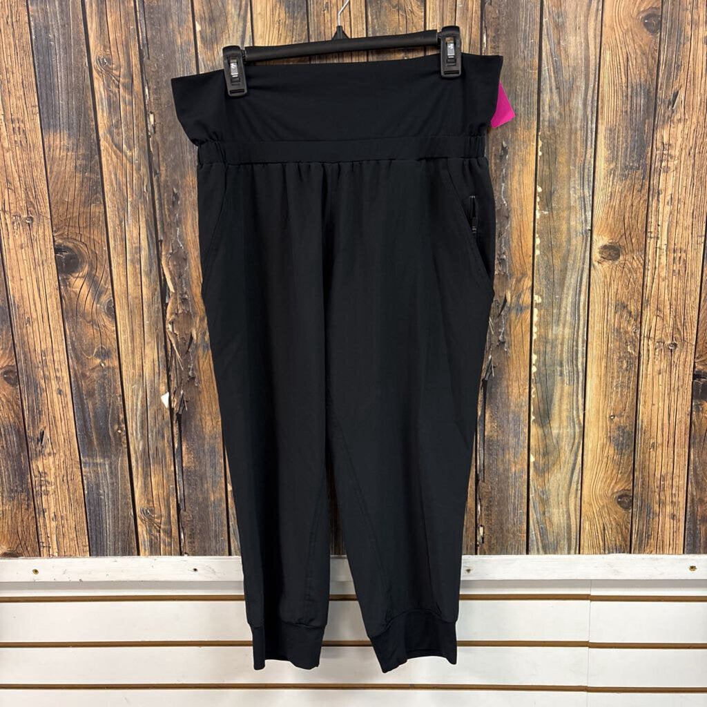 Fabletics Black Capris, Women's M