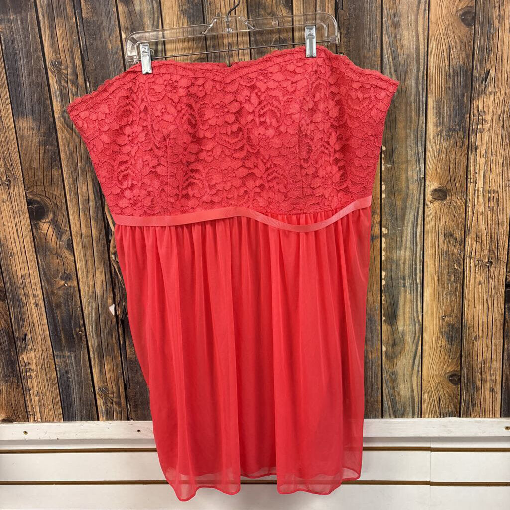 NWT Davids Bridal Coral Formal Dress, Womens 24