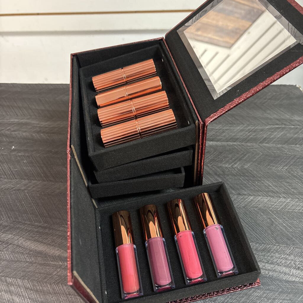 New Lipstick Case with 4 Lipsticks