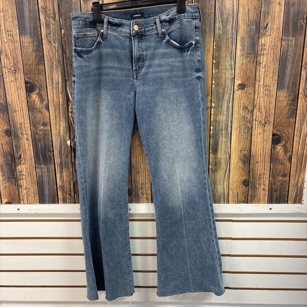 Express Mid-Rise Flare Jeans, Womens 12R