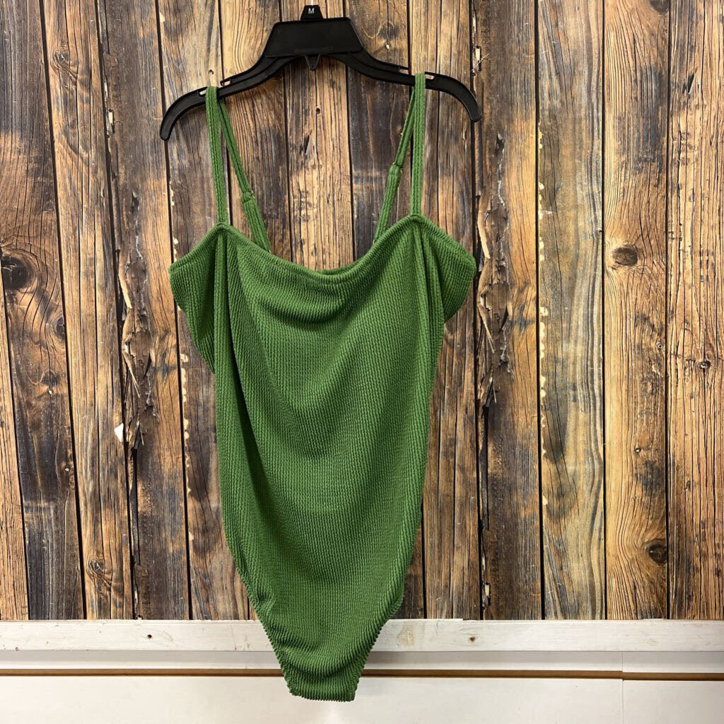 NWT Shade and Shore Green Ribbed Swimsuit, Womens XL (16)