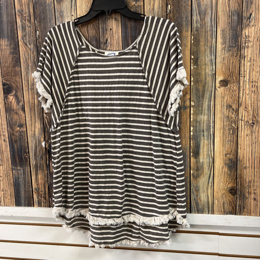 Umgee Grey Stripe Top, Womens M