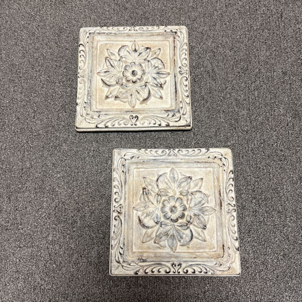 2pc Floral Ceramic Wall Hangings 8x8; No Ship
