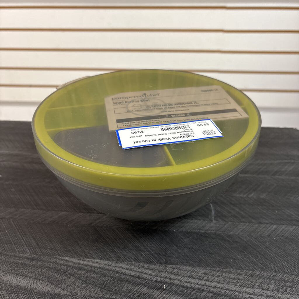 Pampered Chef Salad Cutting Bowl