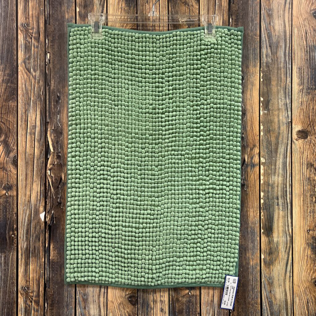 Soft Green Bath Mat 24x16in