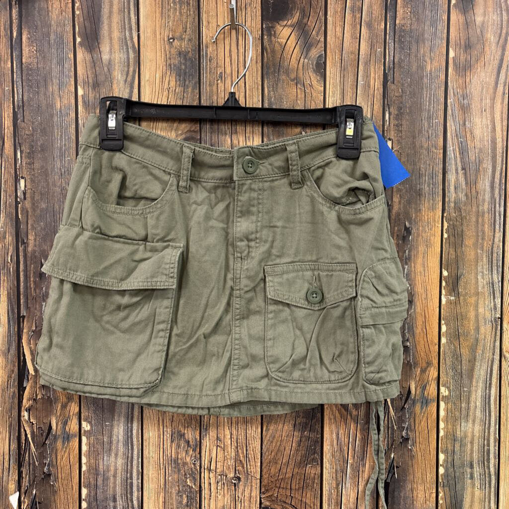 Aeropostale olive green skirt size XS
