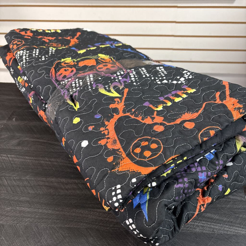 Queen Gamer Quilt w/ 2 Shams - NO SHIP