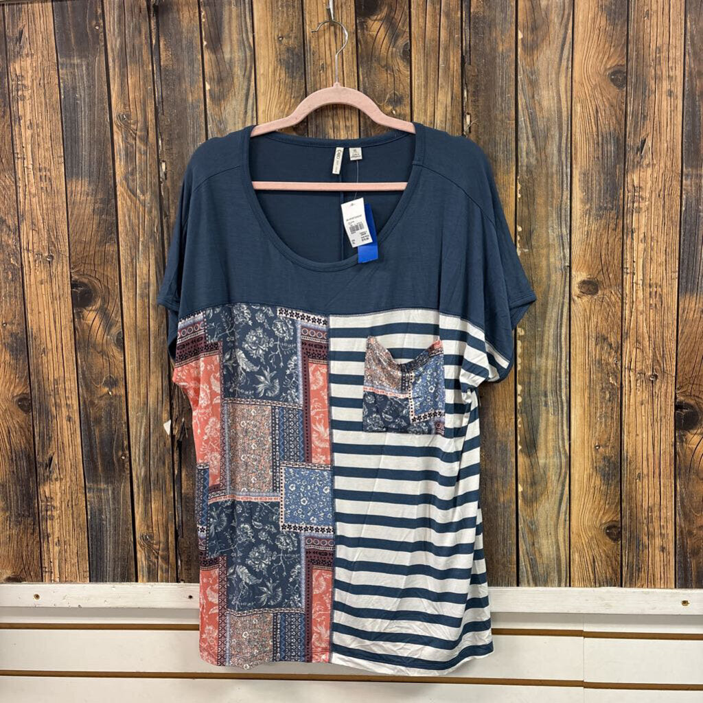 NWT Buttery Soft Cato Blue Stripe Top, Womens XL