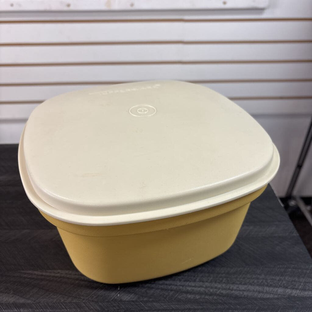 Tupperware Yellow Steamer Bowl - 10x8x5
