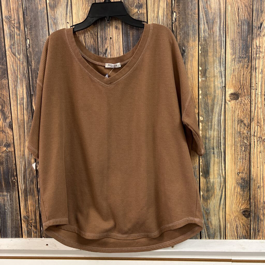 Ekouaer Brown Shirt, Womens Medium