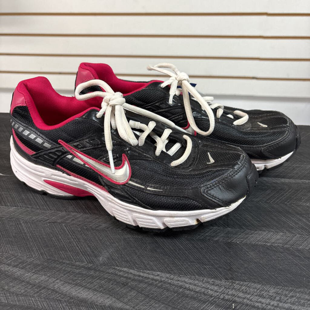 Nike Black/Pink Sneakers, Womens 8