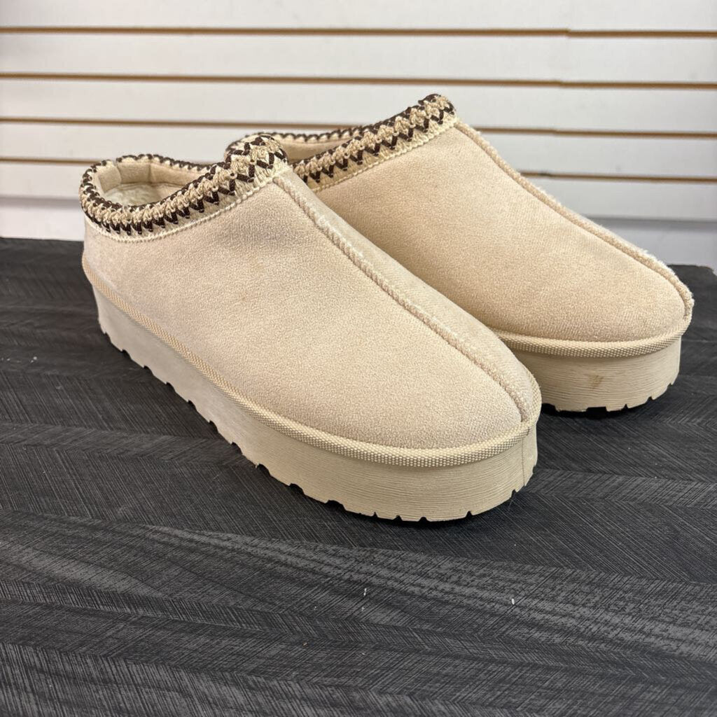 Chunky Heel Tan Slip on Shoes, Women 8.5