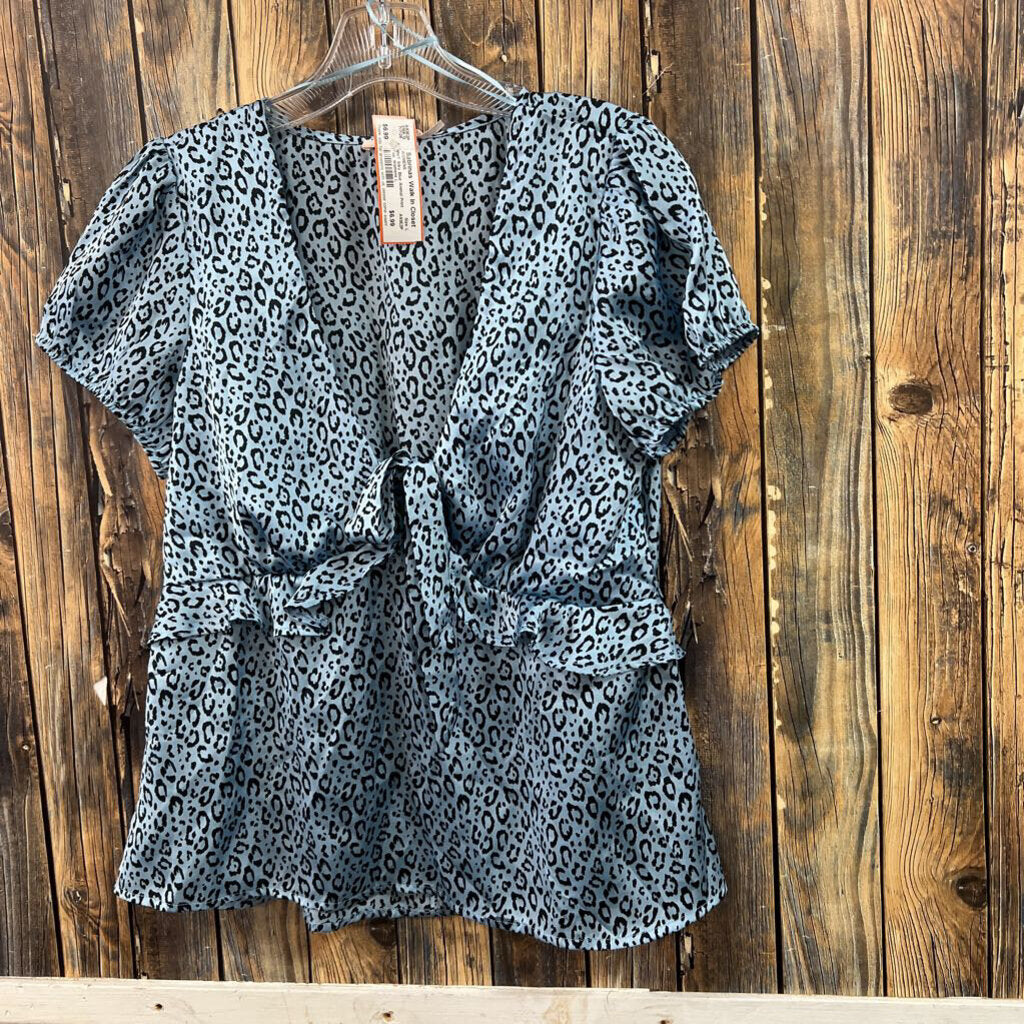 NWT Silky Blue Animal Print Top, Womens L