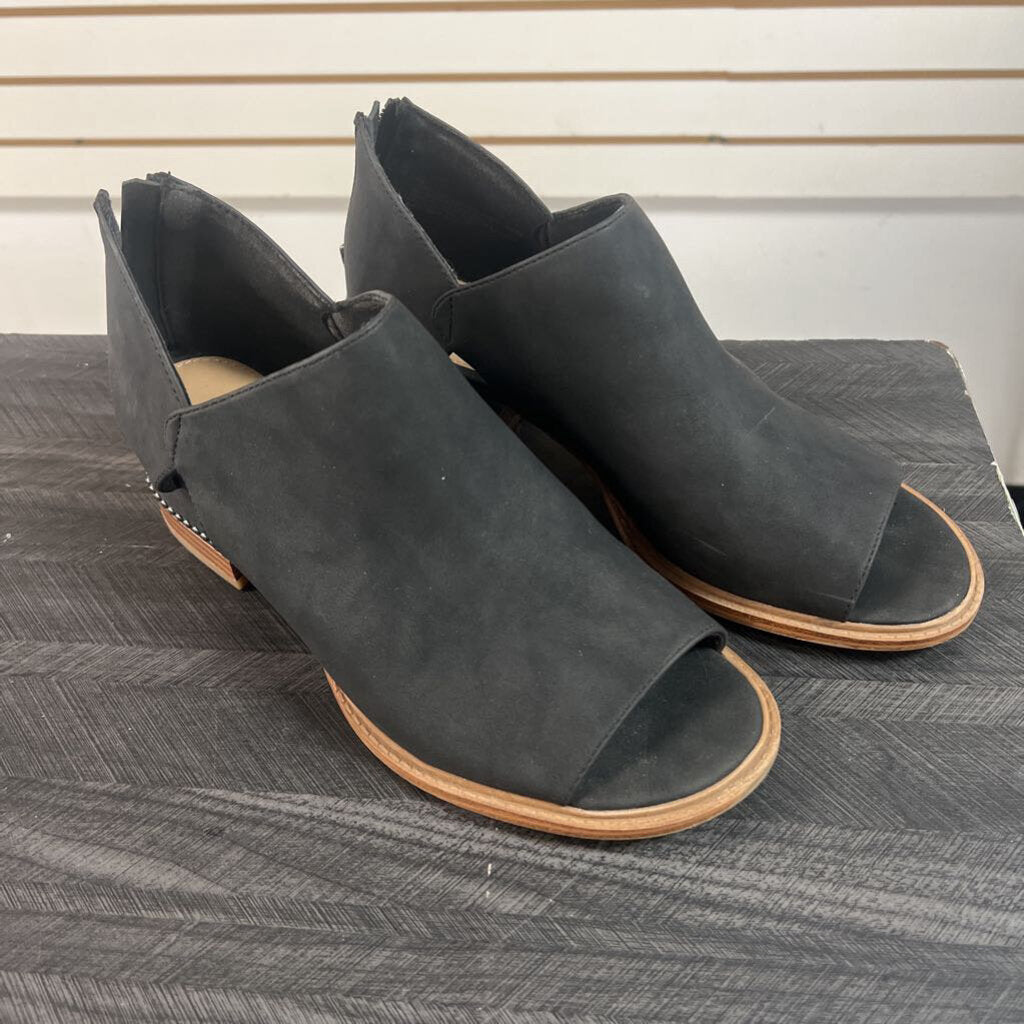 Maurices Black Booties, Womens 9
