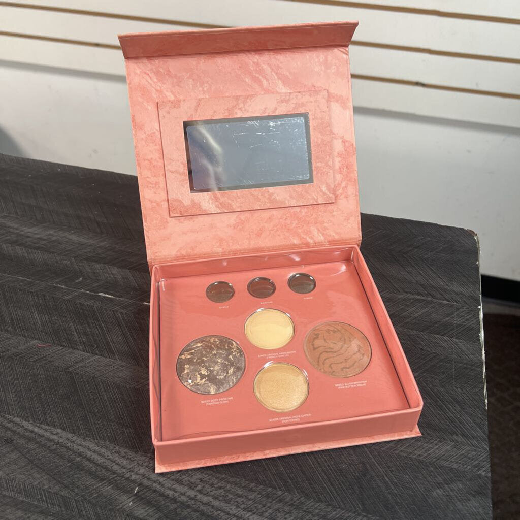 Multifunctional Make-Up Palette (1)