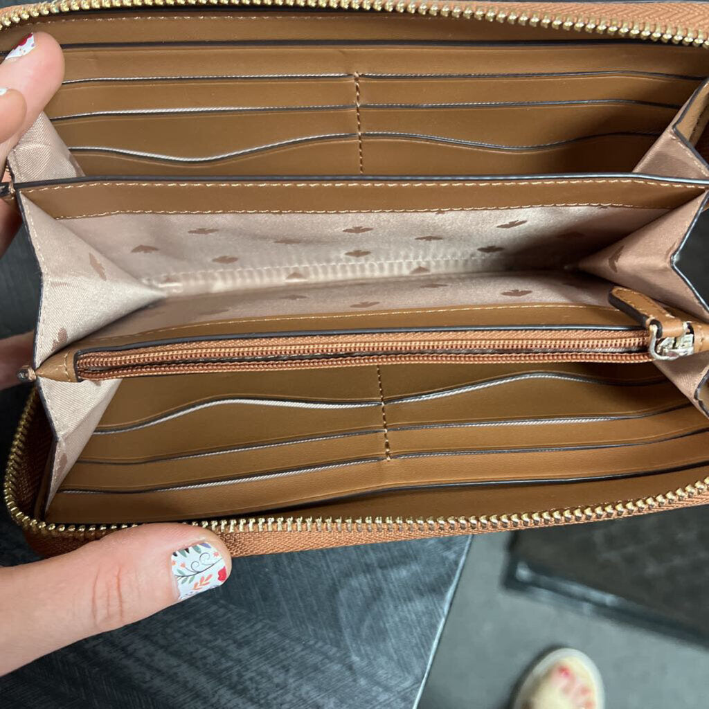 Kate Spade Brown Wallet - 8x4