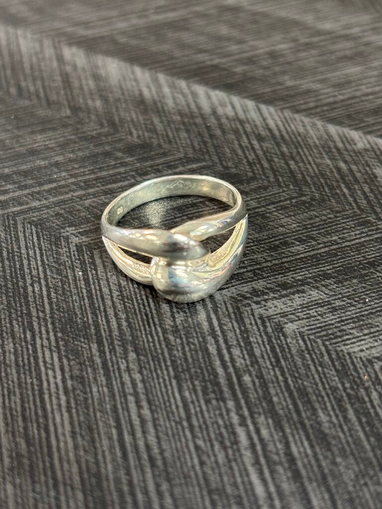 Sterling Silver Knot Ring Size 6