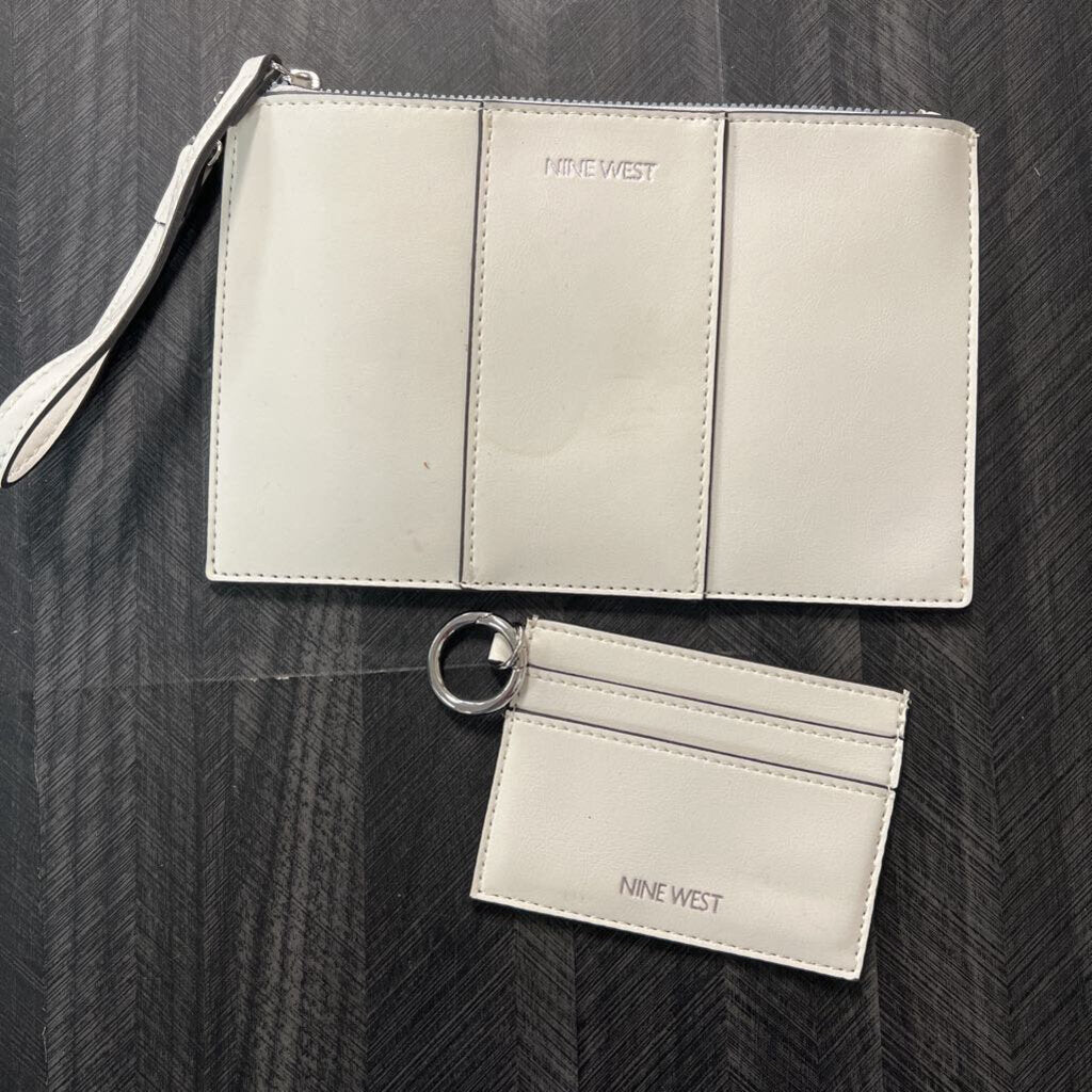 Nine West Wristlet w/ Card Holder