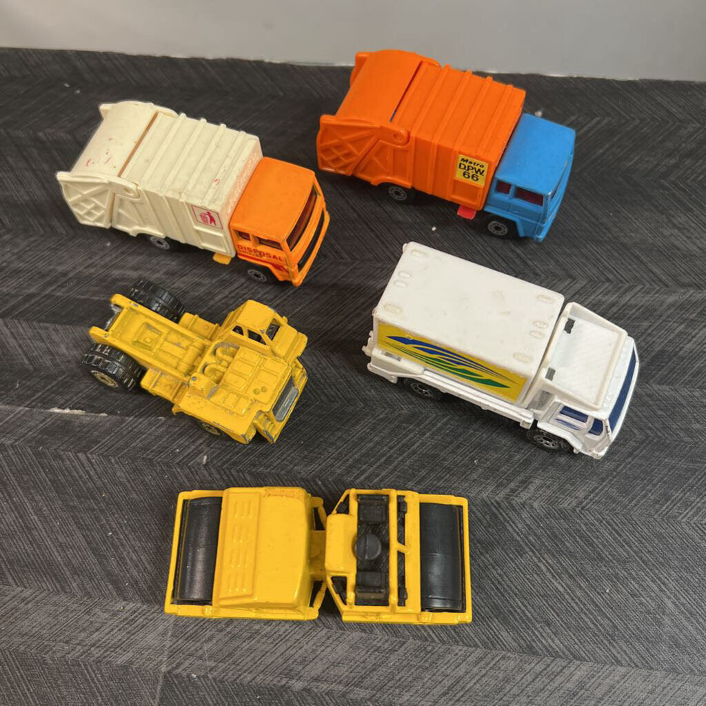 Assorted Hotwheels (2)