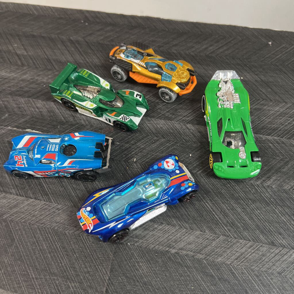 Assorted Hotwheels (4)