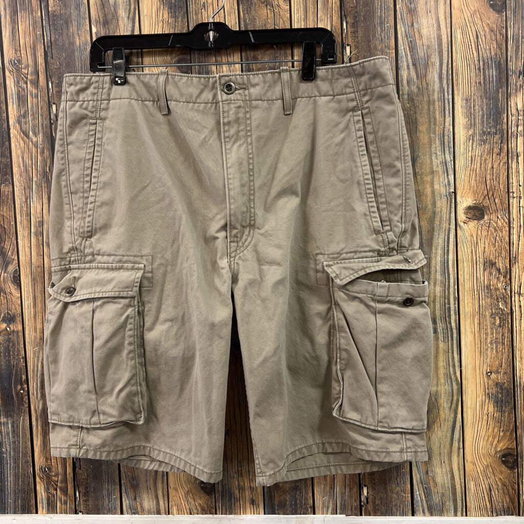 Levi Shorts, Mens 40