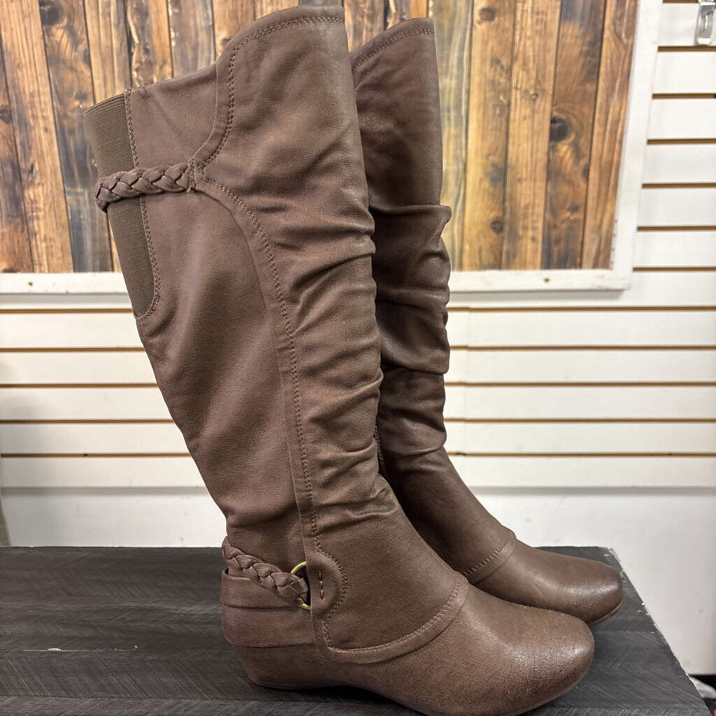 NWT Baretraps Shana Riding Boots, Womens 7.5