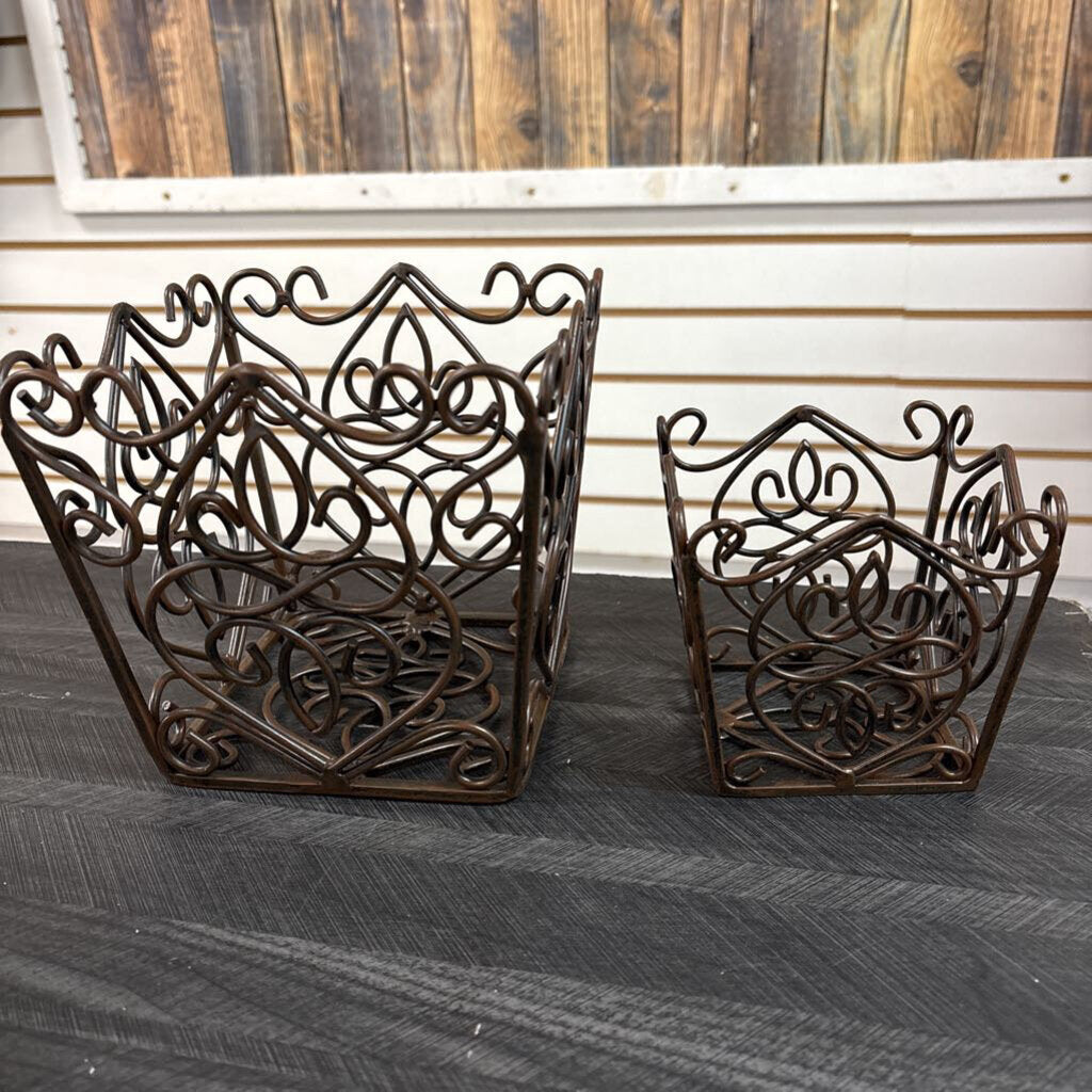 Southern Livin Rosedale Plant Holder