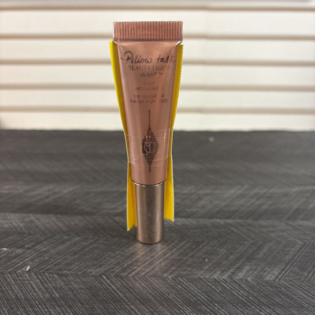 Charlotte Tilbury Pillowtalk Highlighter Wand