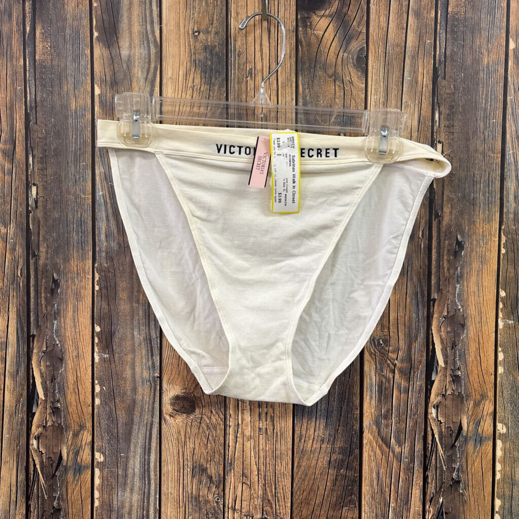 NWT Victoria's Secret Cream Underware Women's Size XL