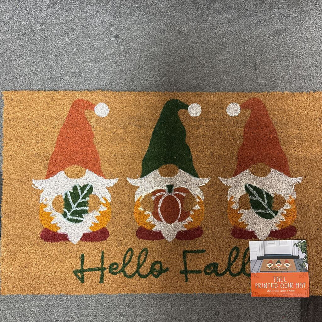 NWT Fall Gnome Rug 18x30in (2)