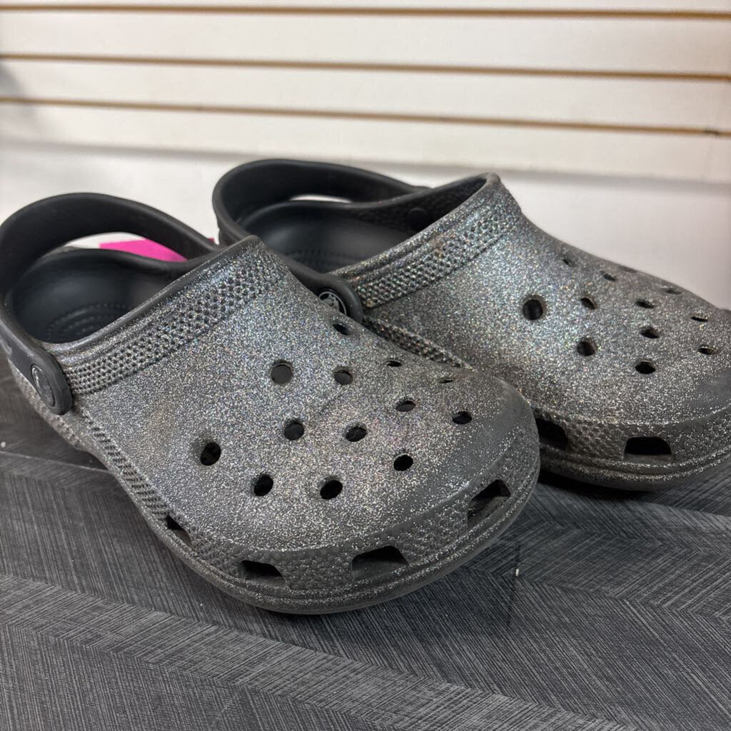 Black Glittery Crocs, Girls 2