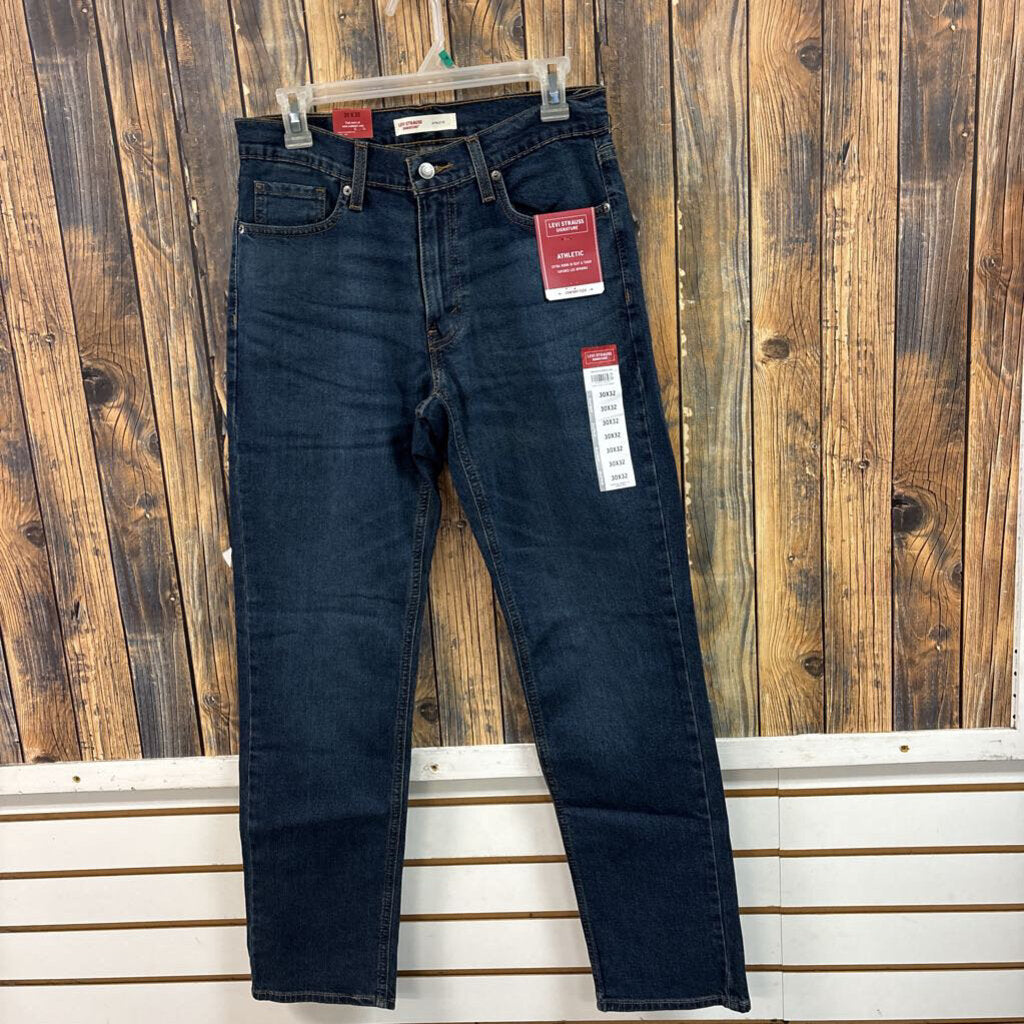 NWT Levi Strauss Jeans, Men's 30x32 (1)