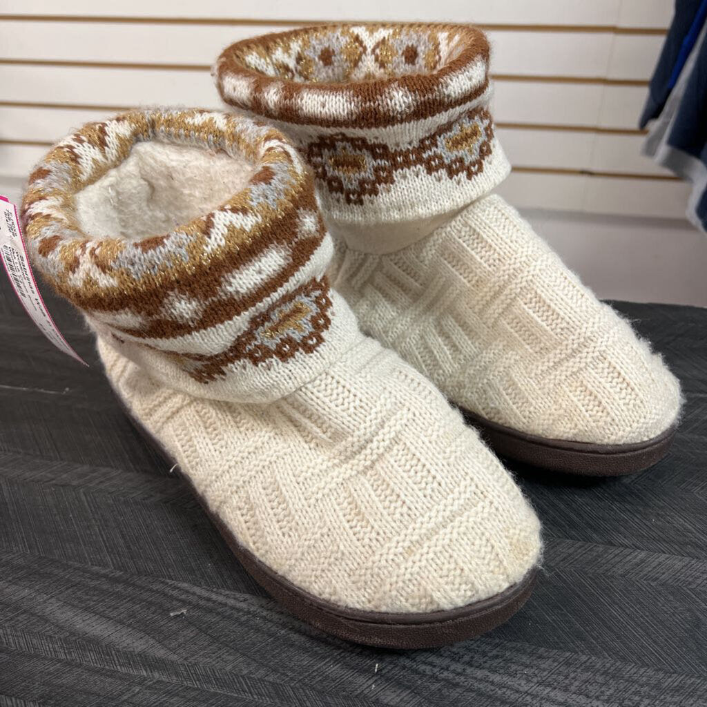 Muk Luk Cream Boots, Womens 7-8