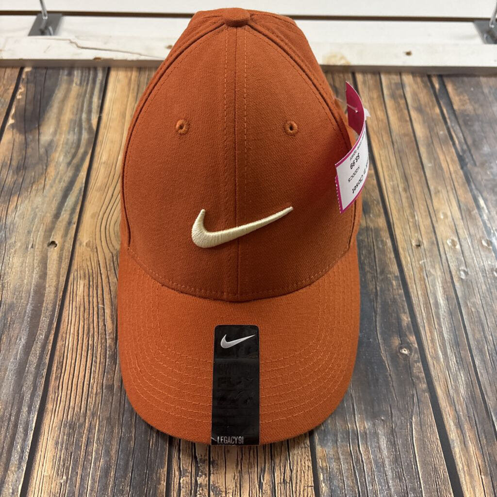 NWT Nike Cap