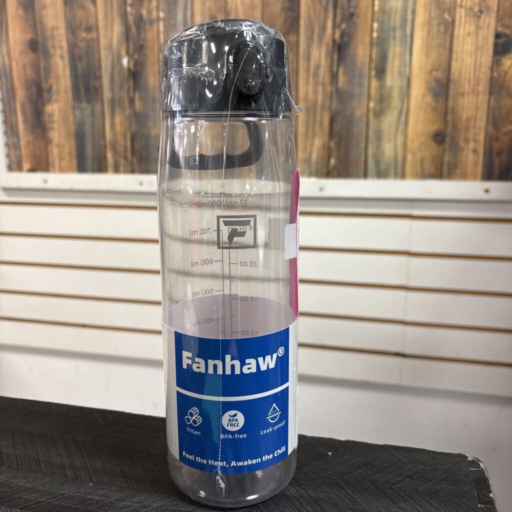 NWT Fanhaw 32 OZ Water Bottle (2)