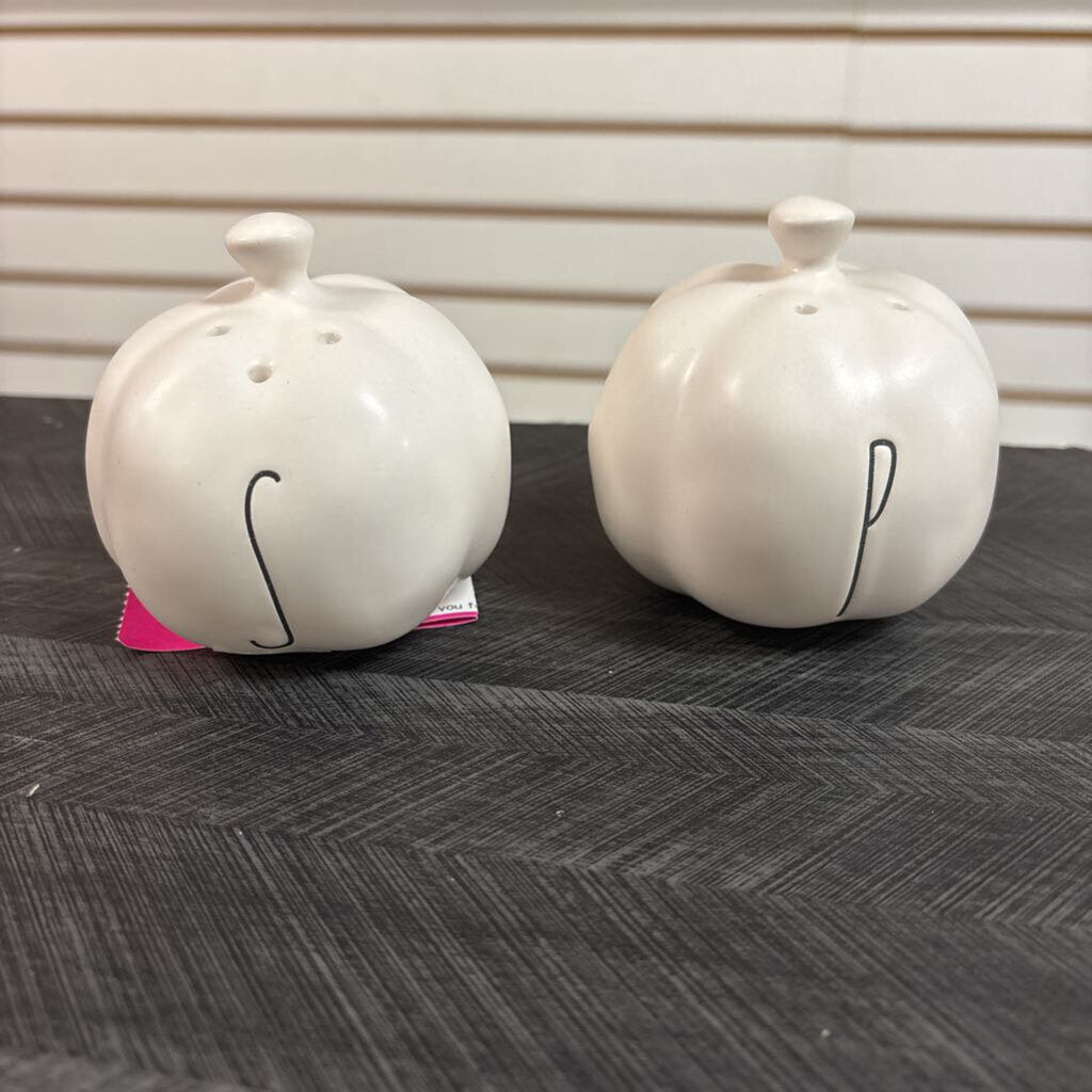 Pumpkin S&P Shakers - NO SHIP