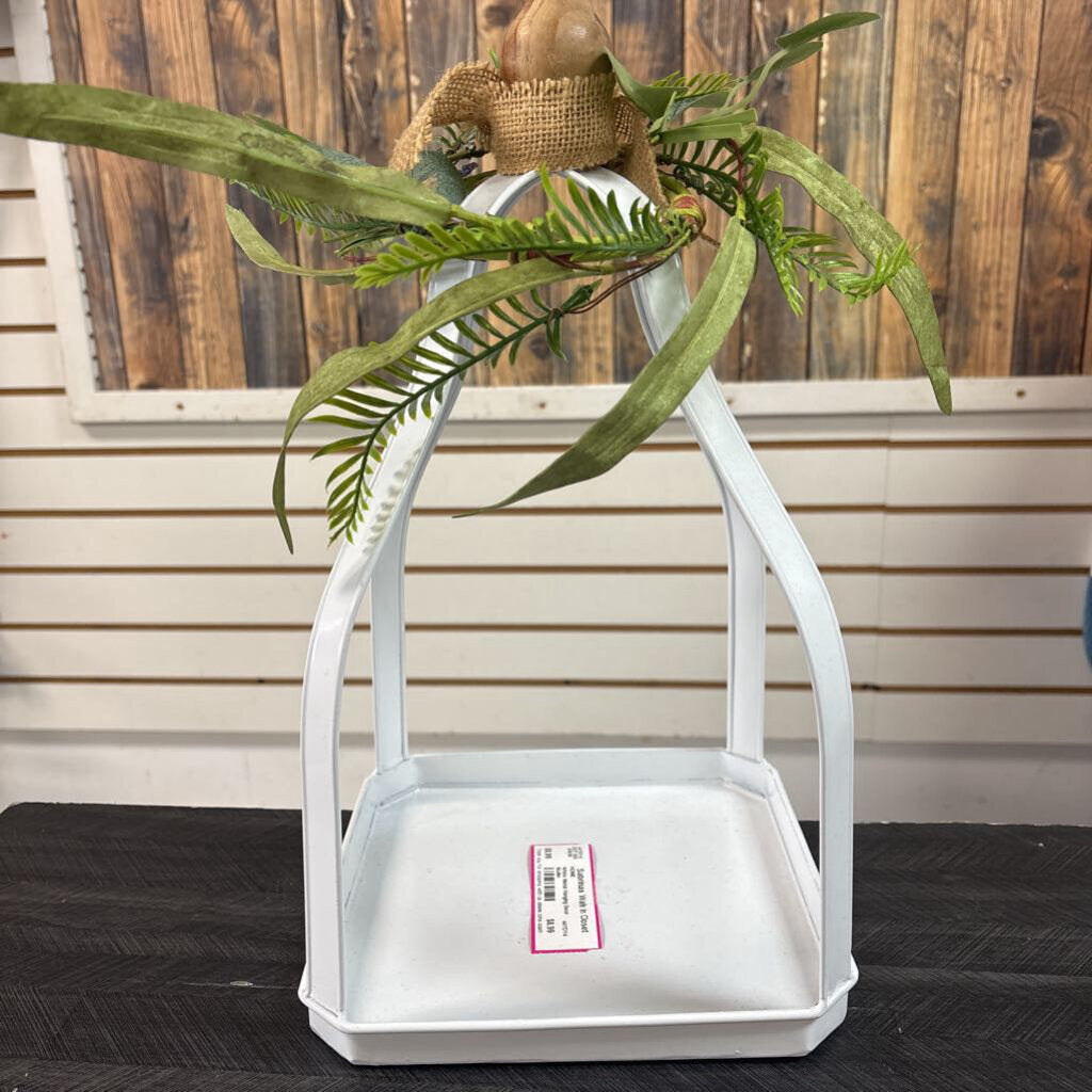 White Metal Hanging Decor 16x8in