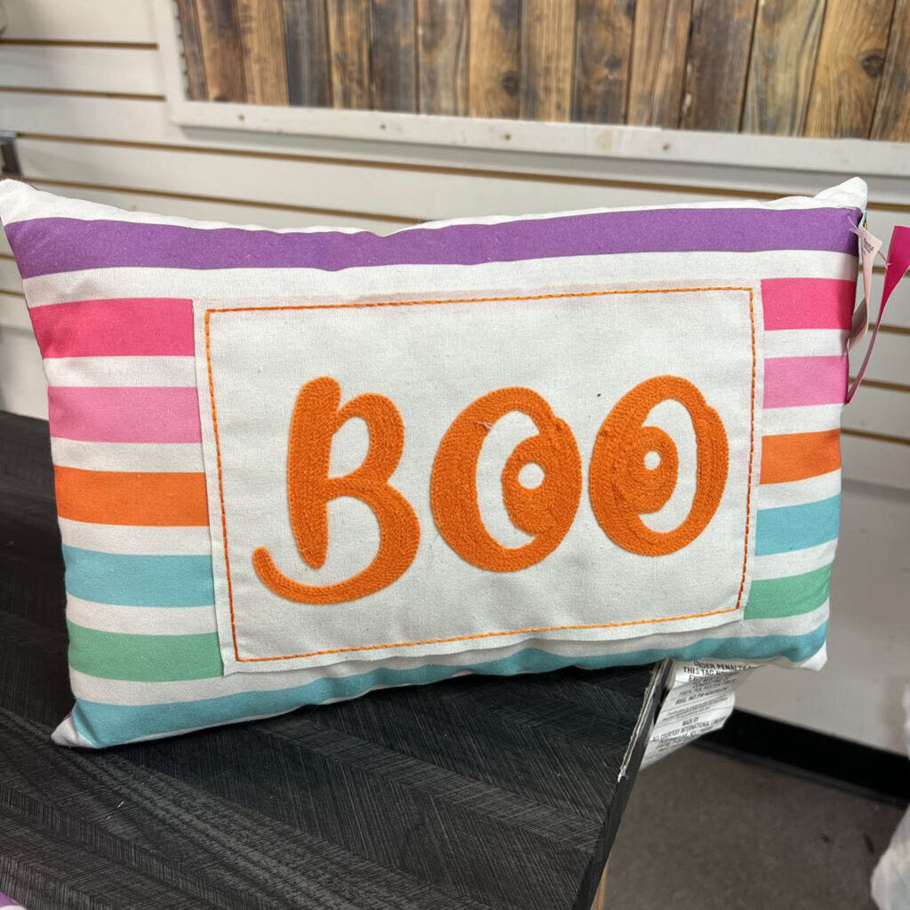 NWT Boo Throw Pillow (1) - 15x10