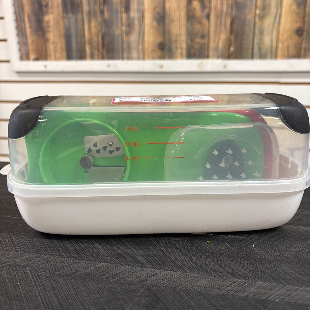 Colored Grater Set
