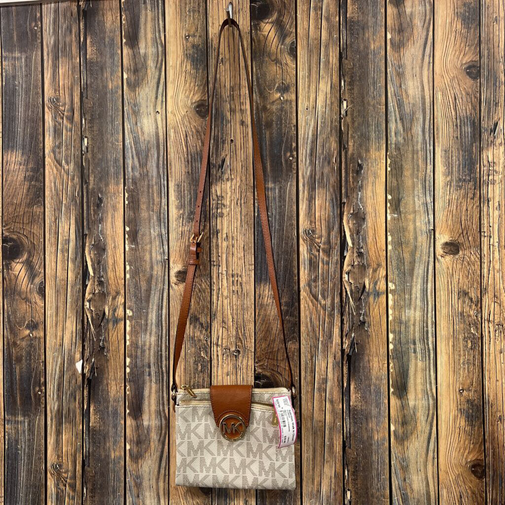 Michael Kors Crossbody 7.5x7in