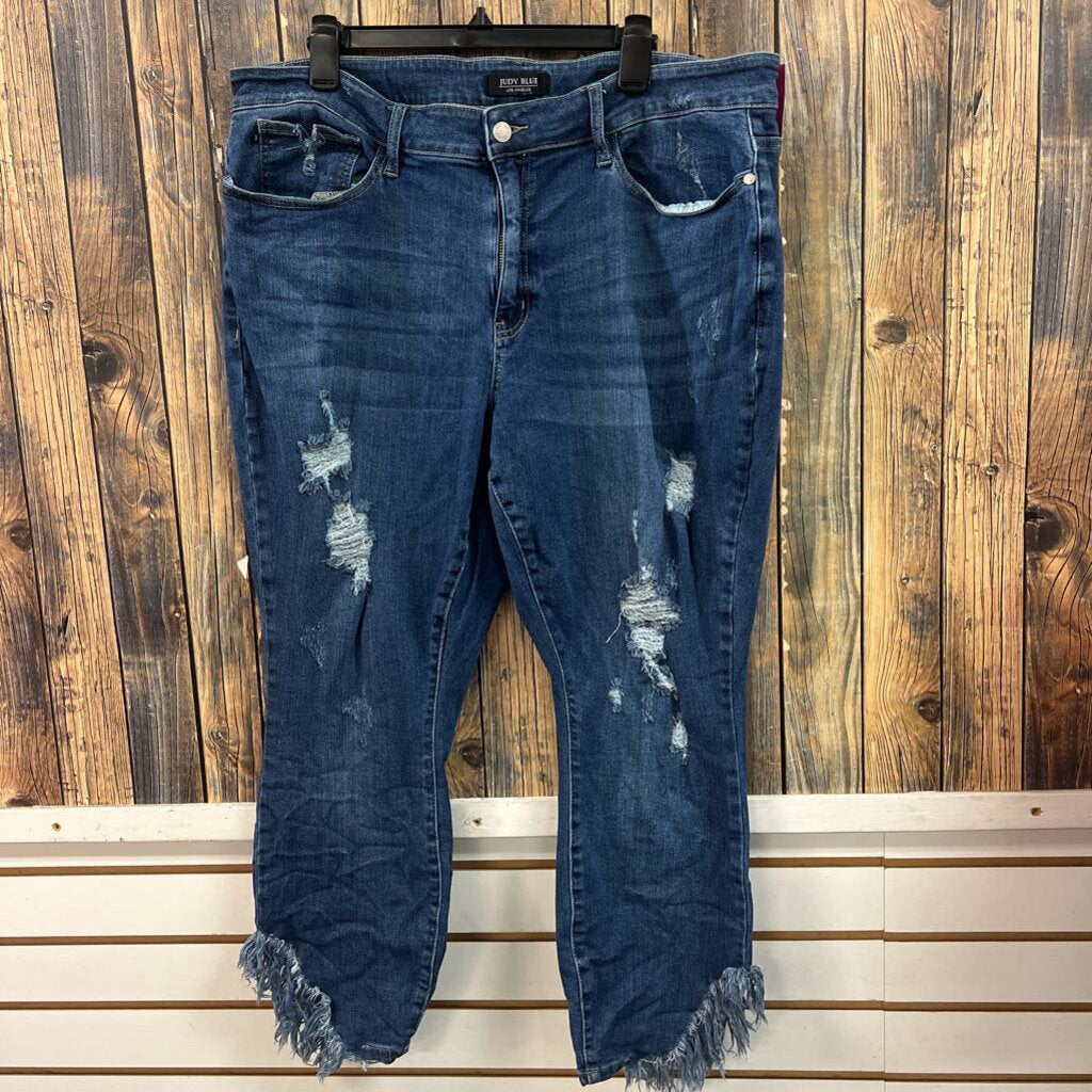 Judy Blue Distressed Jeans, Women's 22