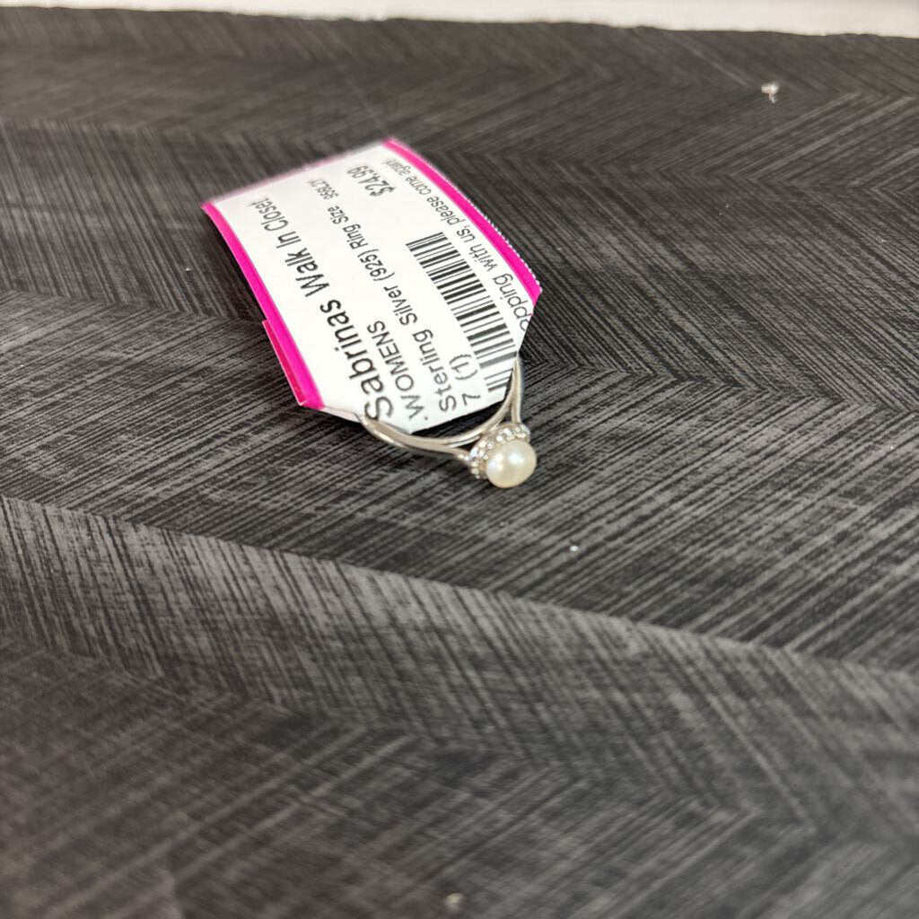 Sterling Silver (925) Ring Size 7 (1)