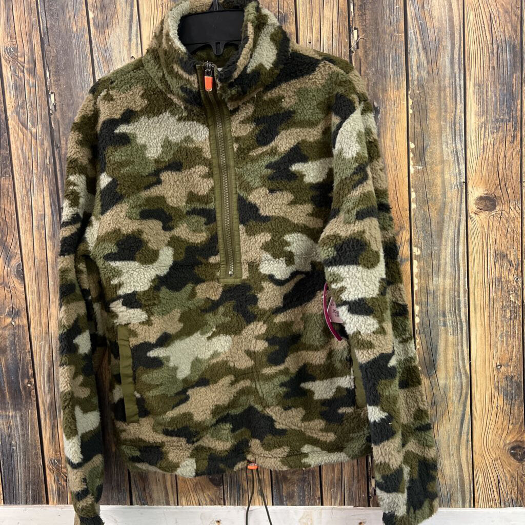NWT Fuzzy Camo Pullover, Womens XXS